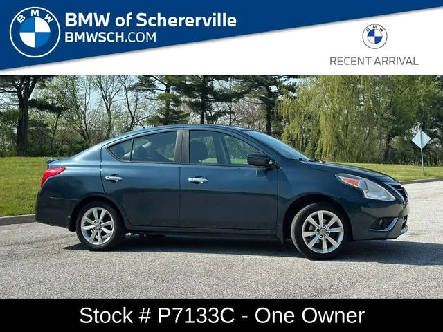2015 Nissan Versa SL FWD photo