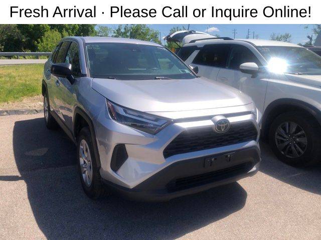2023 Toyota RAV4 LE AWD photo