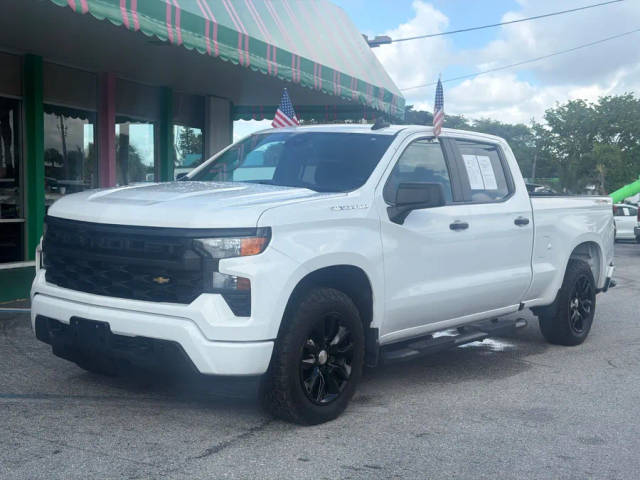 2022 Chevrolet Silverado 1500 Custom 4WD photo