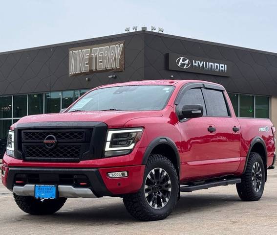 2021 Nissan Titan PRO-4X 4WD photo