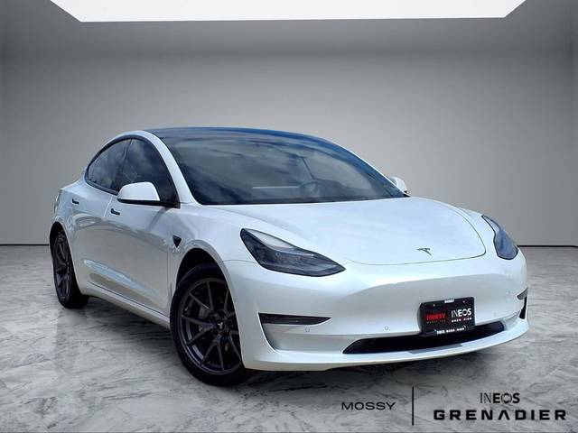 2021 Tesla Model 3 Standard Range Plus RWD photo