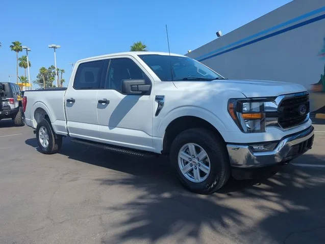 2023 Ford F-150 XLT 4WD photo