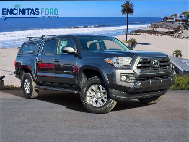2017 Toyota Tacoma SR5 4WD photo
