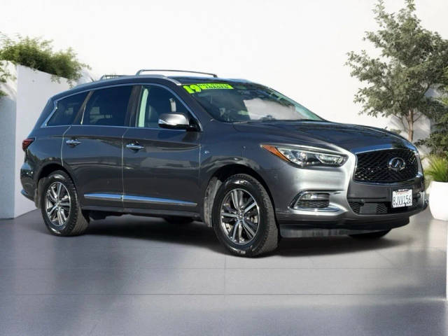 2019 Infiniti QX60 LUXE FWD photo