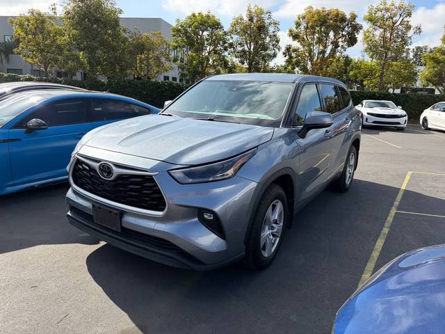 2021 Toyota Highlander LE AWD photo