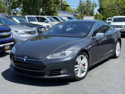 2015 Tesla Model S P85D AWD photo