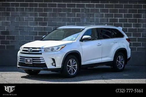 2019 Toyota Highlander XLE AWD photo