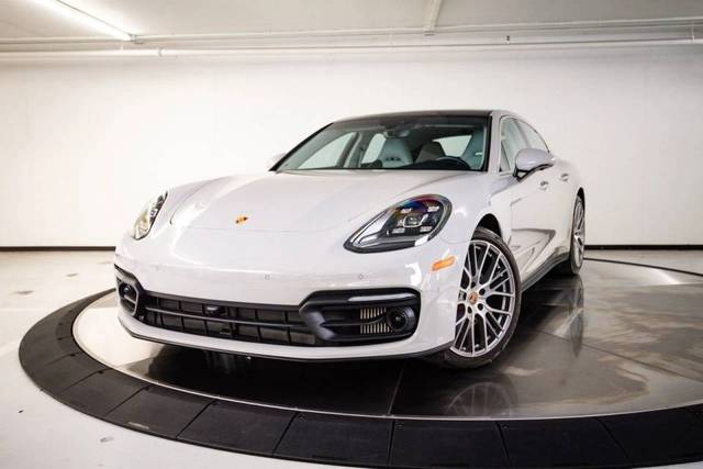 2023 Porsche Panamera 4S AWD photo