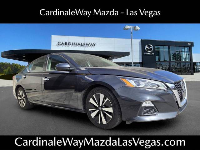 2022 Nissan Altima 2.5 SV FWD photo