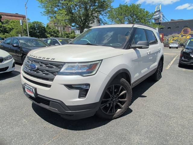 2018 Ford Explorer XLT 4WD photo