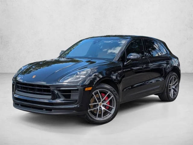 2022 Porsche Macan S AWD photo