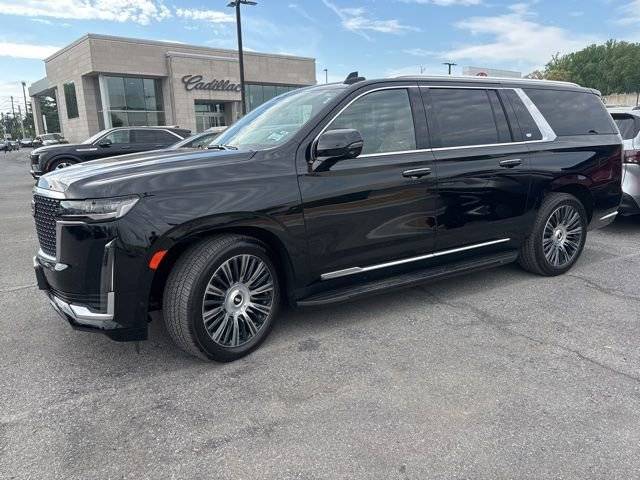2022 Cadillac Escalade ESV Premium Luxury 4WD photo