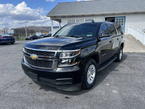 2018 Chevrolet Suburban LT 4WD photo
