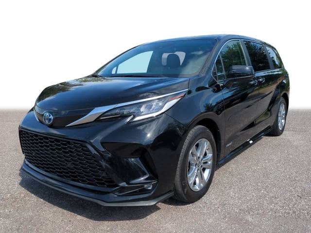 2021 Toyota Sienna XSE AWD photo
