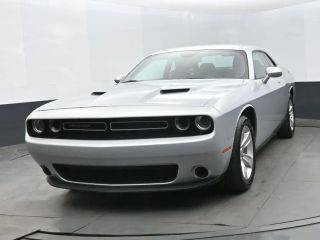 2023 Dodge Challenger SXT RWD photo
