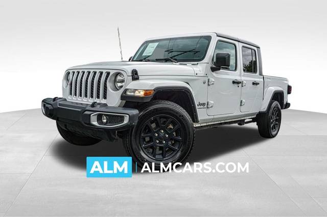 2023 Jeep Gladiator Overland 4WD photo