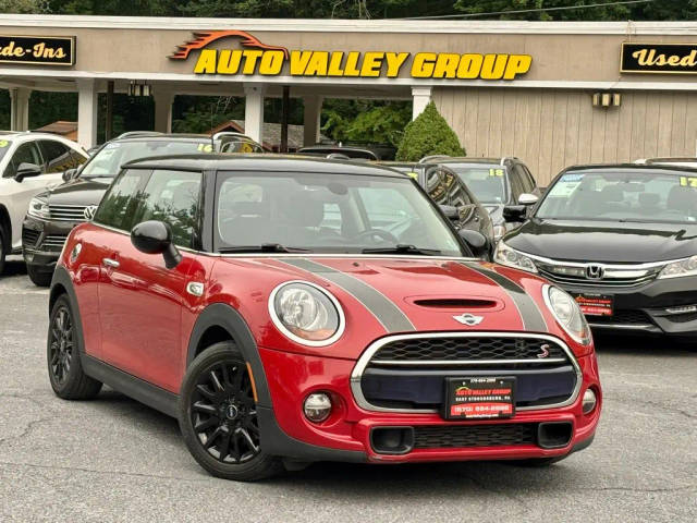 2017 MINI Hardtop 2 Door Cooper S FWD photo