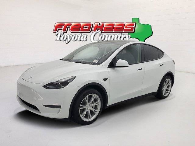 2023 Tesla Model Y Long Range AWD photo