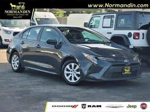 2023 Toyota Corolla LE FWD photo