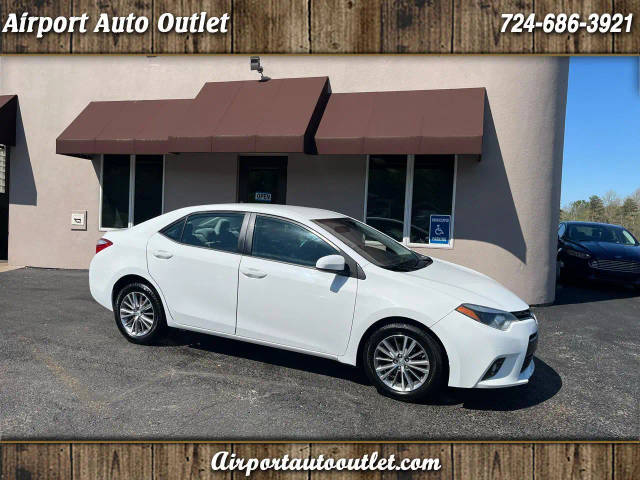 2015 Toyota Corolla LE FWD photo