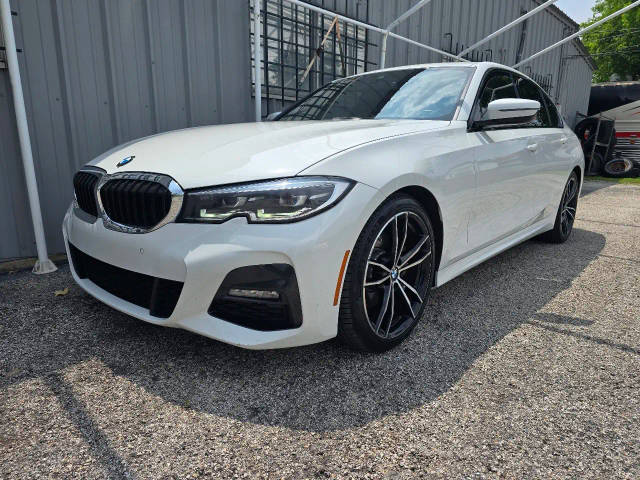 2022 BMW 3 Series 330i RWD photo