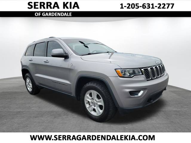 2017 Jeep Grand Cherokee Laredo 4WD photo