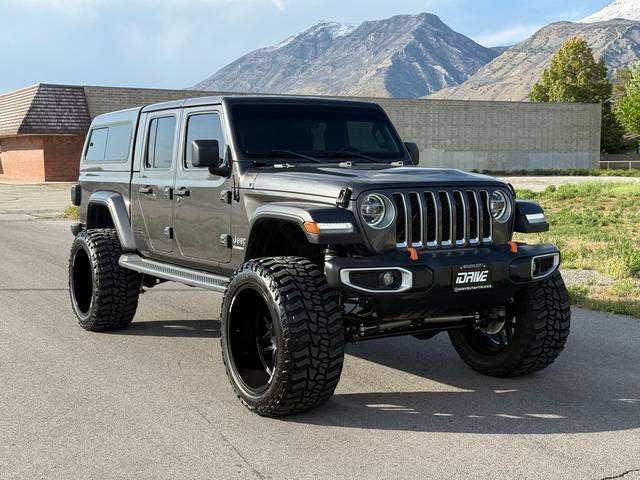 2020 Jeep Gladiator Overland 4WD photo