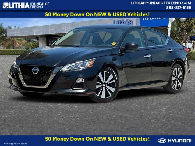 2022 Nissan Altima 2.5 SV FWD photo