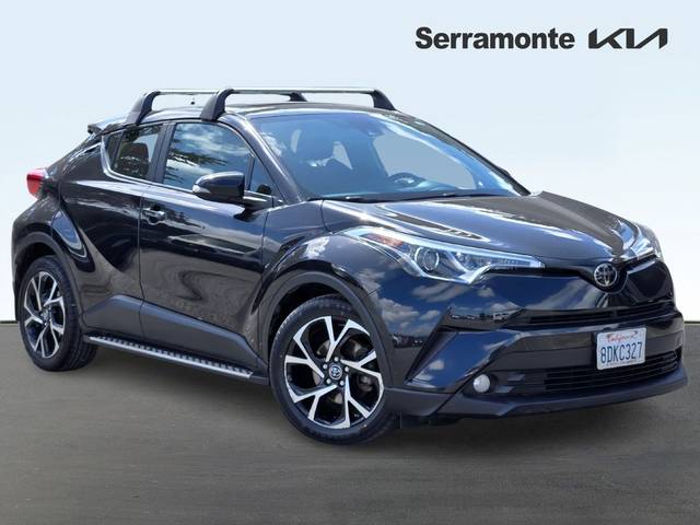 2018 Toyota C-HR XLE Premium FWD photo