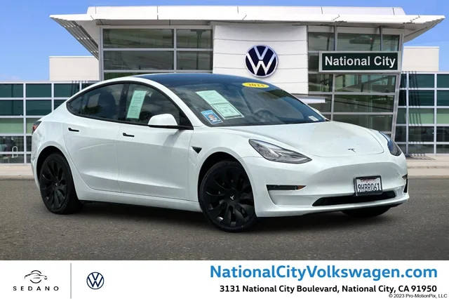 2023 Tesla Model 3 RWD photo