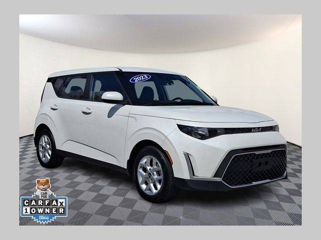 2023 Kia Soul LX FWD photo