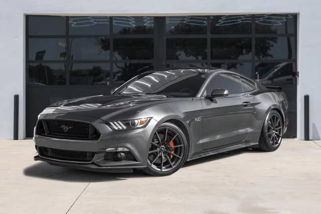 2015 Ford Mustang GT RWD photo