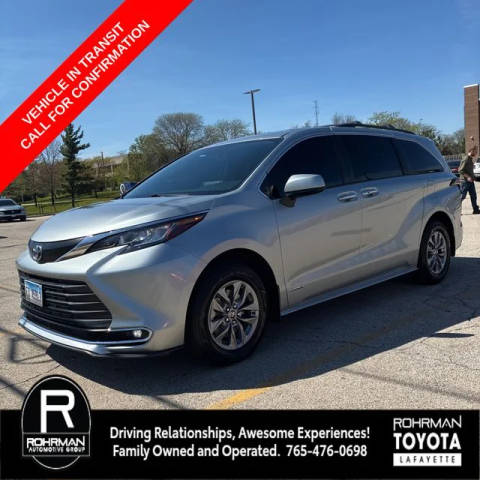 2021 Toyota Sienna XLE FWD photo