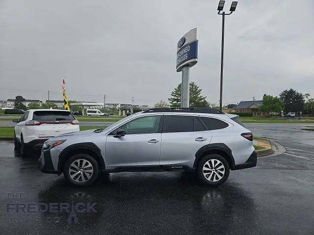 2023 Subaru Outback Premium AWD photo