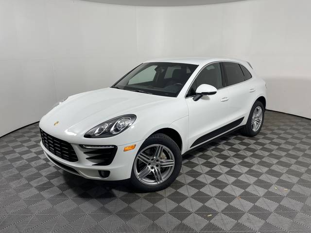 2016 Porsche Macan S AWD photo