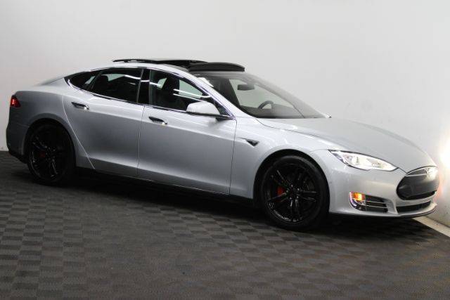 2015 Tesla Model S 85 kWh Battery RWD photo