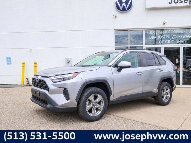 2022 Toyota RAV4 Hybrid XLE AWD photo