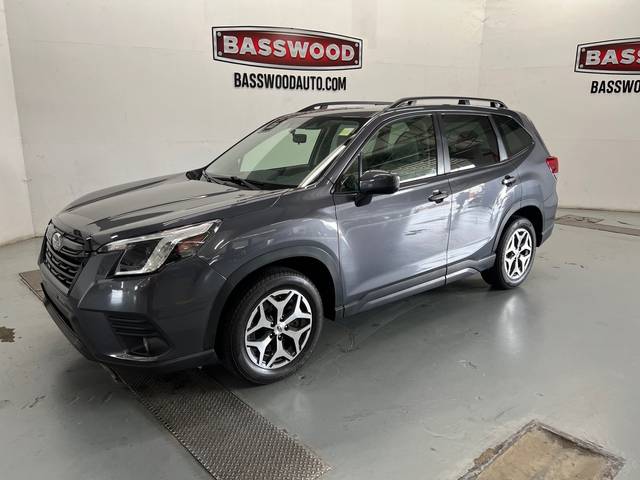 2023 Subaru Forester Premium AWD photo