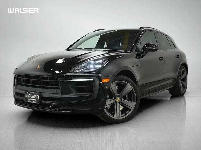 2022 Porsche Macan GTS AWD photo
