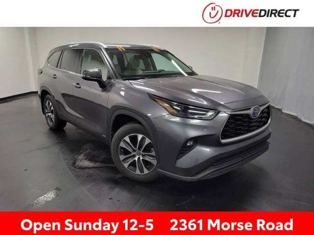 2022 Toyota Highlander Hybrid XLE AWD photo