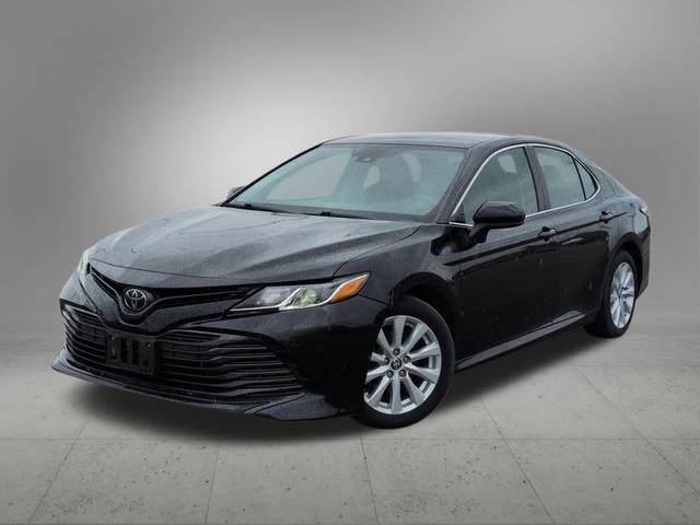 2020 Toyota Camry LE FWD photo