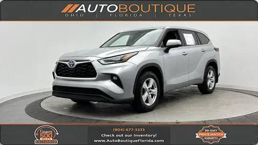 2022 Toyota Highlander Hybrid LE AWD photo