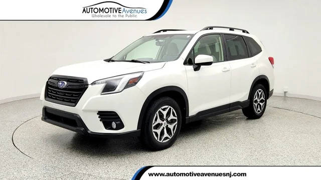 2022 Subaru Forester Premium AWD photo