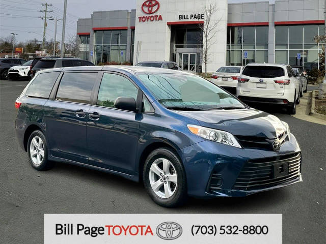 2019 Toyota Sienna L FWD photo