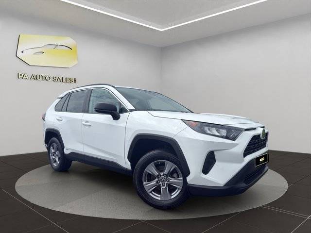 2022 Toyota RAV4 Hybrid LE AWD photo