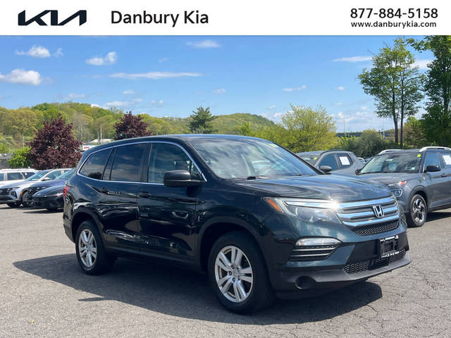 2016 Honda Pilot LX AWD photo