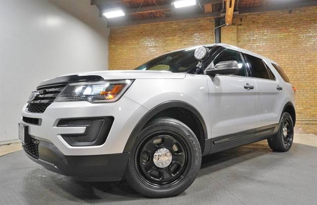 2017 Ford Explorer  AWD photo