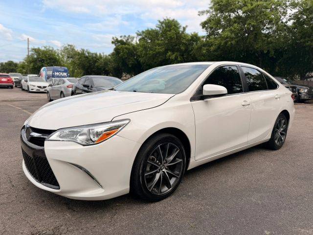 2015 Toyota Camry XSE FWD photo