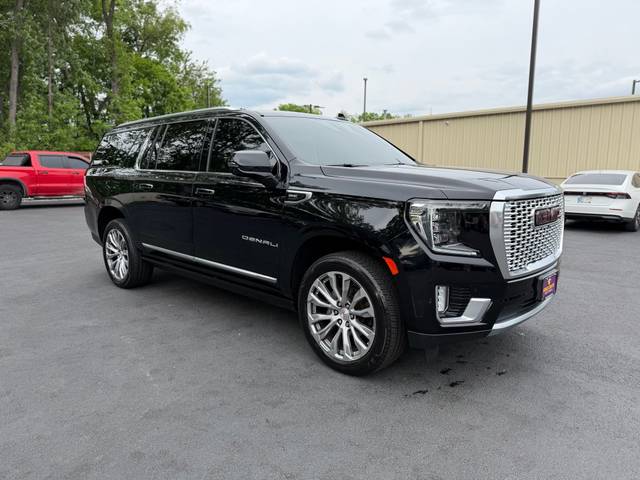 2021 GMC Yukon XL Denali 4WD photo