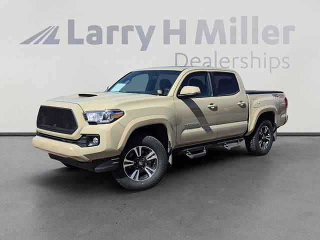 2017 Toyota Tacoma TRD Sport 4WD photo